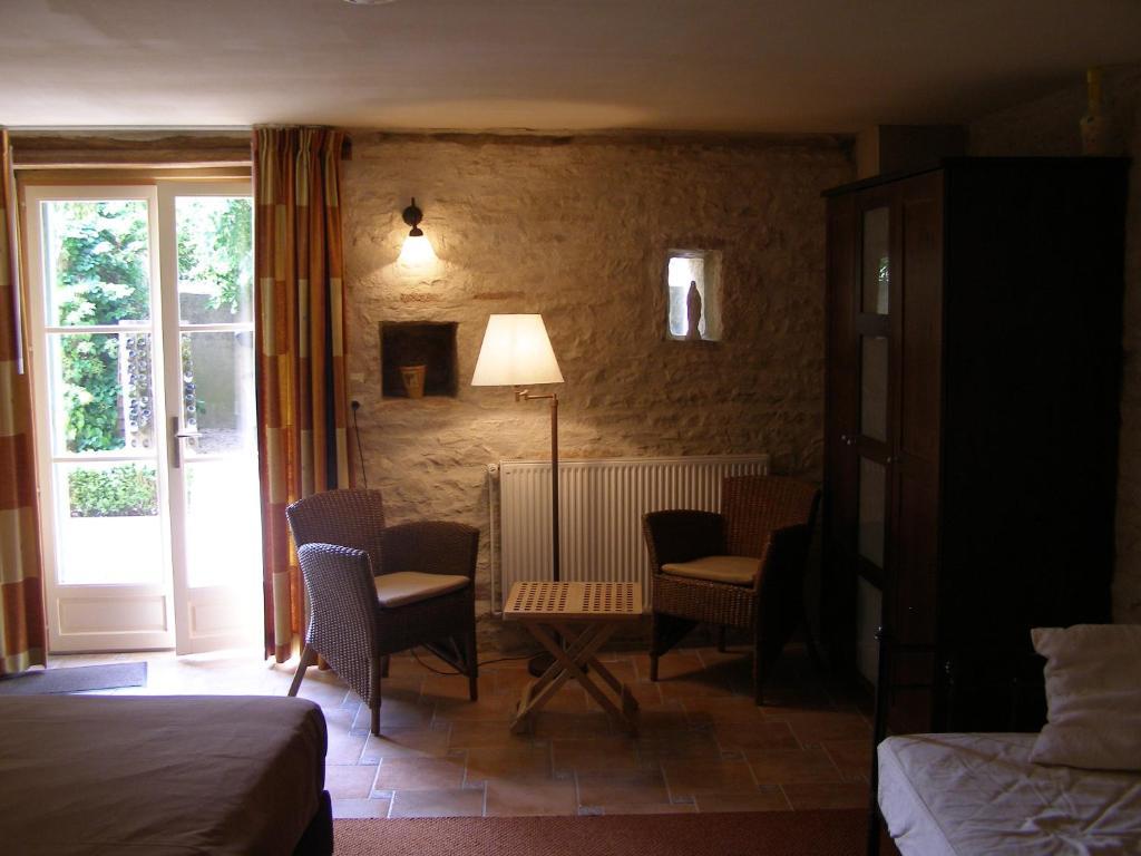 Charme Hotel La Dominotte Demigny Quarto foto