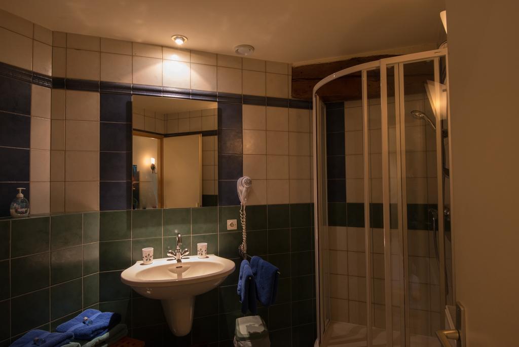 Charme Hotel La Dominotte Demigny Quarto foto